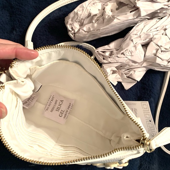 Liz Claiborne LC Marley Crossbody Handbag NWT - Picture 9 of 10